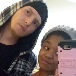 Meet your Posher, Azalyn